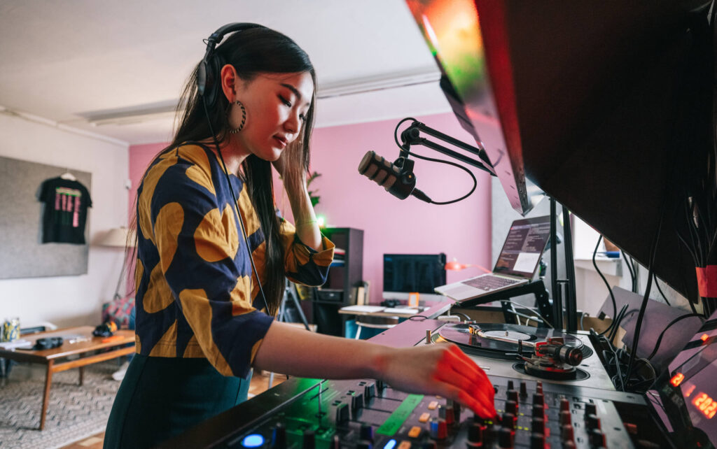 US tax deductions for international DJs