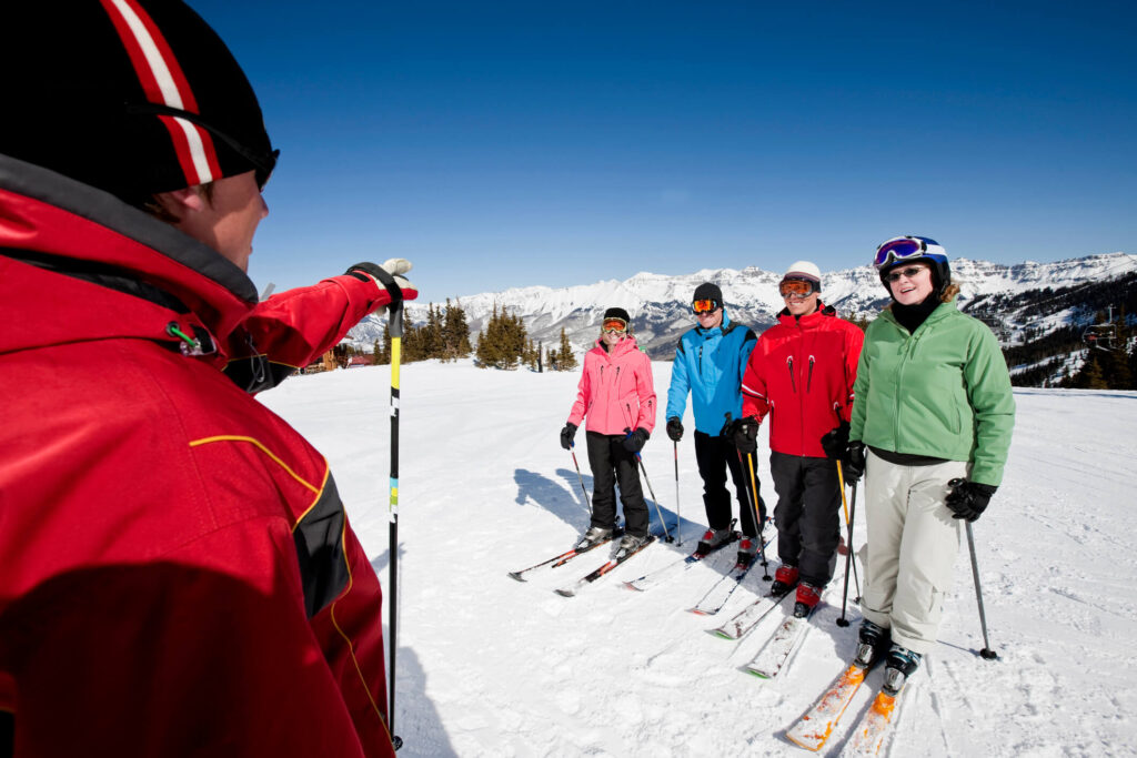 Work and Travel ski resort jobs